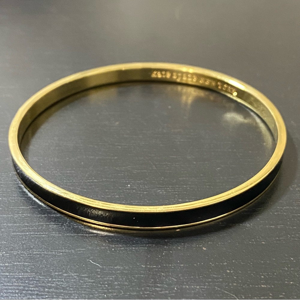KATE SPADE Draw the Line Black Enamel and Gold Tone Bangle Bracelet